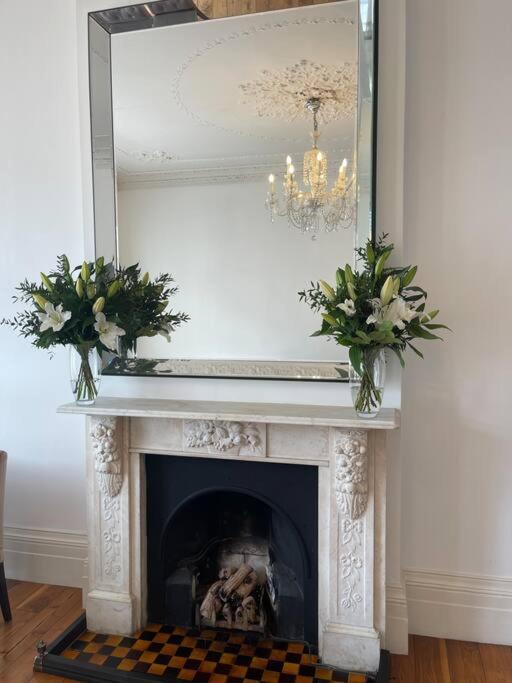 Stunning Grand 2 Bed, 2 Bath Apartment, London Exterior photo