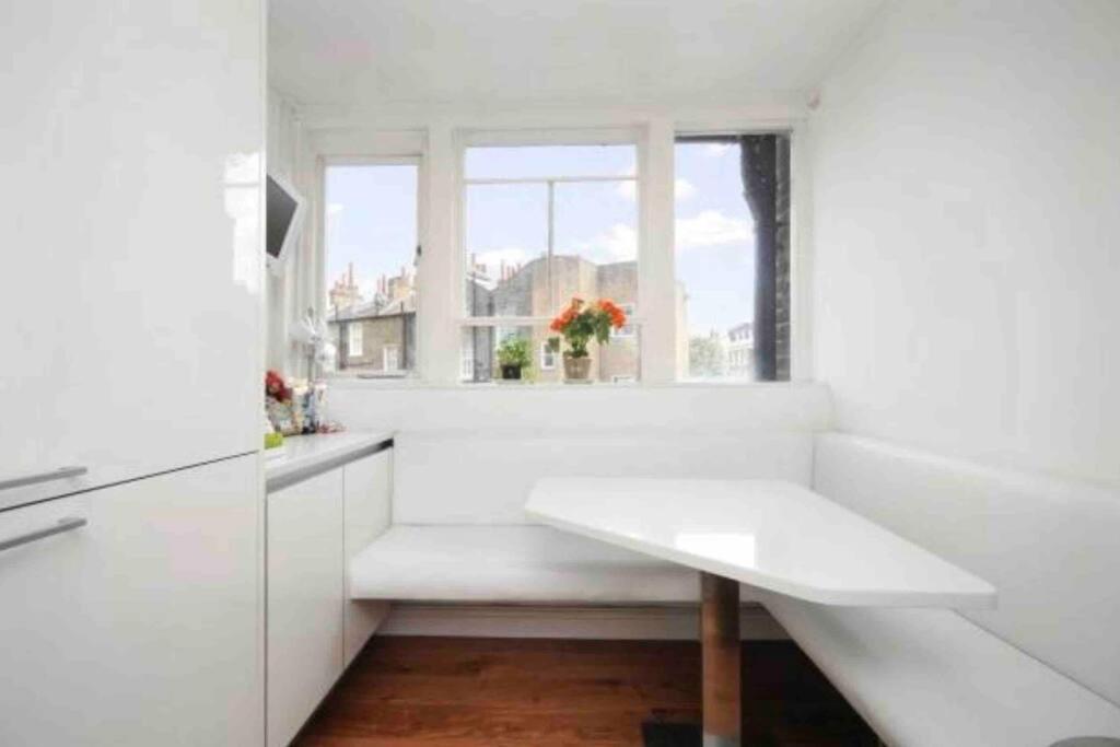 Stunning Grand 2 Bed, 2 Bath Apartment, London Exterior photo